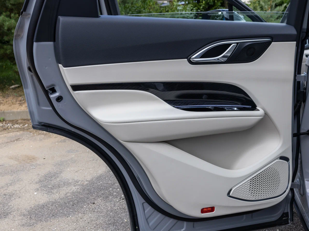 Hongqi HS3 I