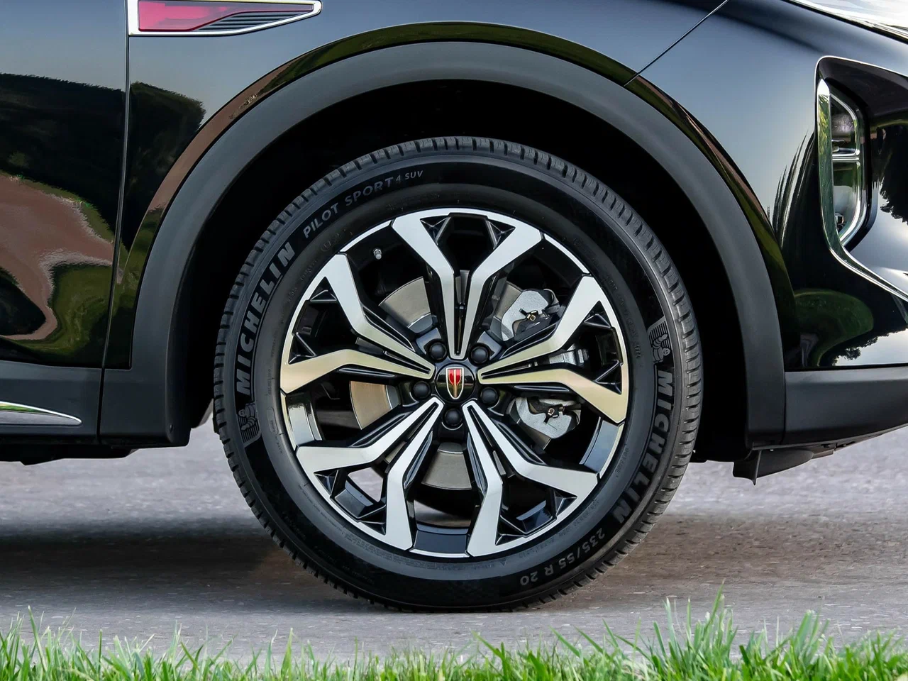 Hongqi HS7 II
