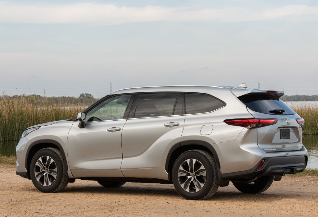 Toyota Highlander IV